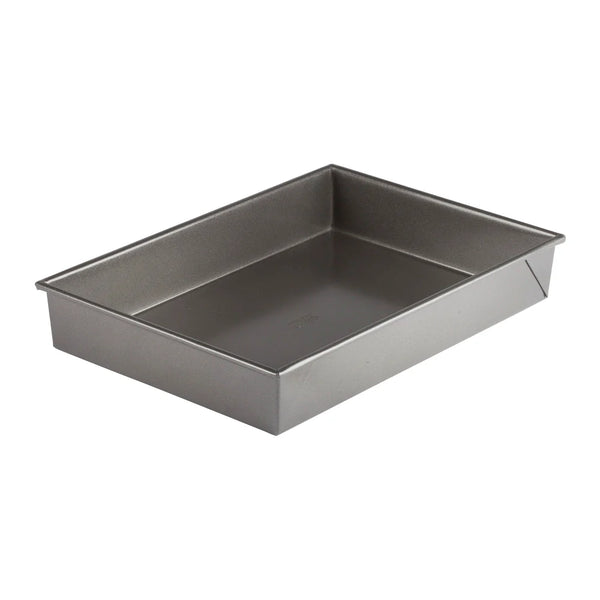 Winco HRCP-1309 Rectangular Cake Pan, 13" x 9" x 2-1/4", Aluminium Steel